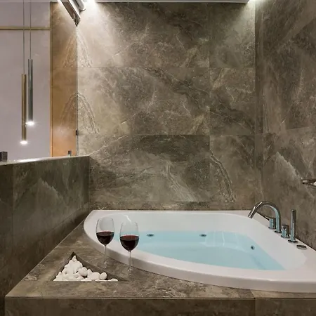 Hotell Mirabile Luxury 3*