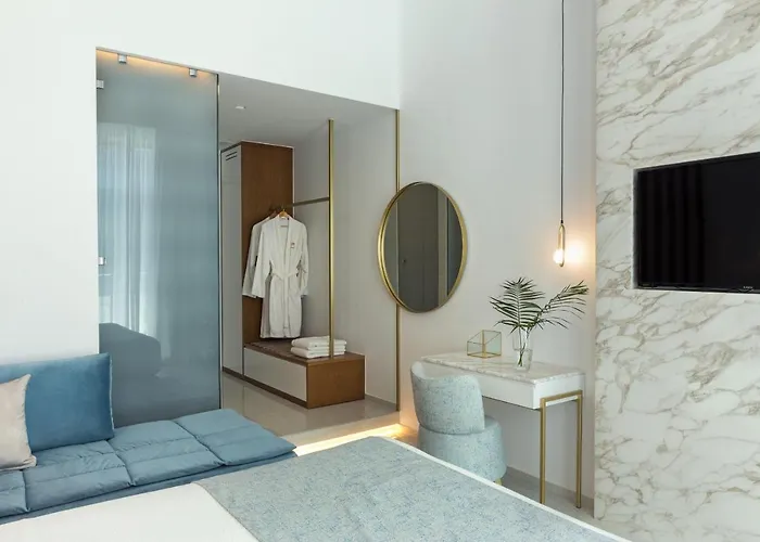 מלון Mirabile Luxury 3*